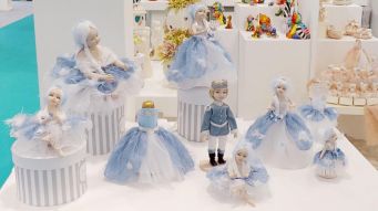 Bambola in Capodimonte collezione Cindry con scatola - Principessa Cenerentola - Averla Bomboniere di lusso